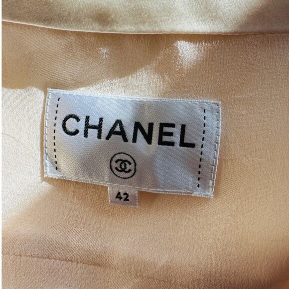 NWT Chanel 100% Silk Ecru Multi-Color Chanel Logo Jacket 42 / L - Picture 8 of 16